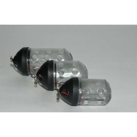 BLACK CAP FEEDER Kamasan is an inline feeder for maggots.