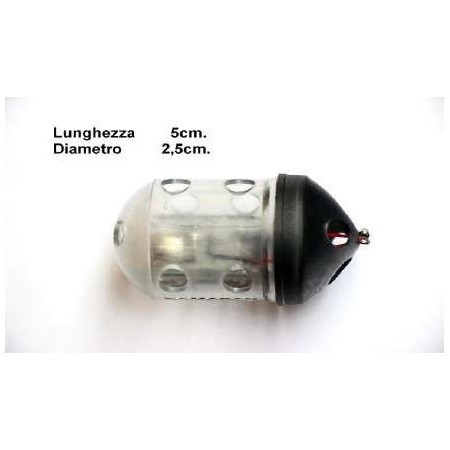 BLACK CAP FEEDER Kamasan is an inline feeder for maggots.