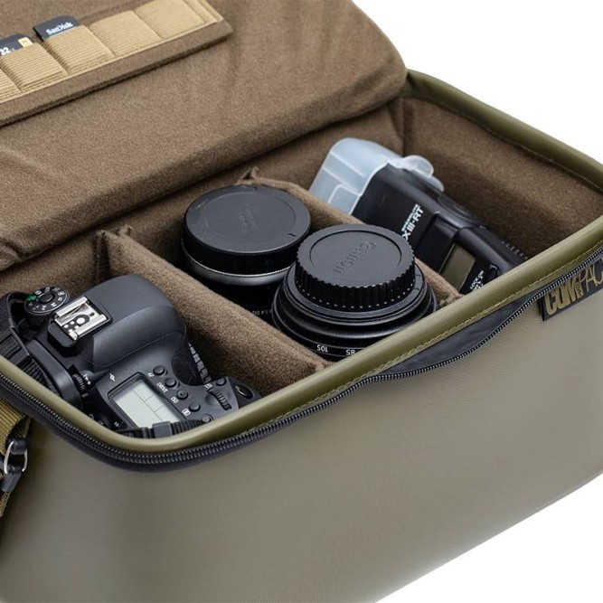 COMPAC CAMERA BAG? Korda