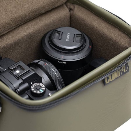 COMPAC CAMERA BAG? Korda
