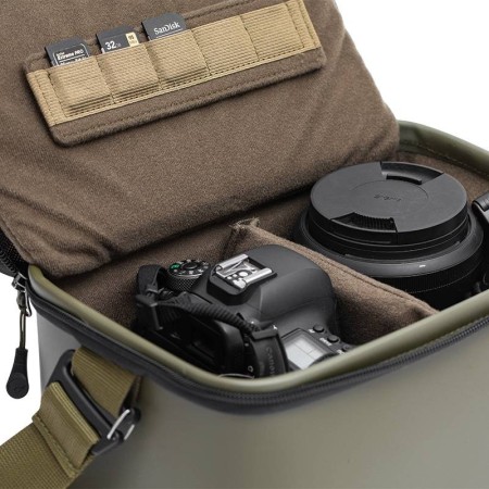 COMPAC CAMERA BAG? Korda