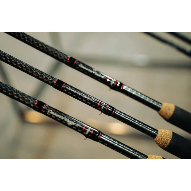 HELICAL COMMERCIAL FEEDER Free Spirit