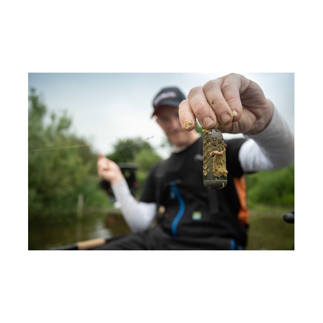 PRO GROUNDBAIT 900 g - THATCHERS GREEN Sonubaits