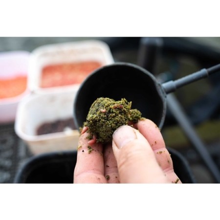 PRO GROUNDBAIT 900 g - THATCHERS GREEN Sonubaits