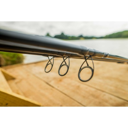 Preston Innovations Monster Xtreme Distance Feeder