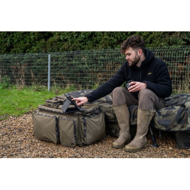 Avid Carp RVS Deluxe Hard Top Carryall