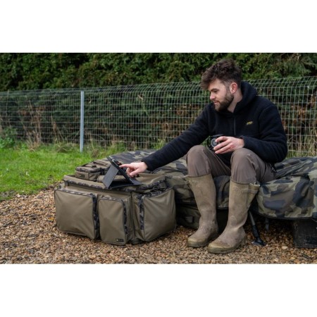 Avid Carp RVS Deluxe Hard Top Carryall