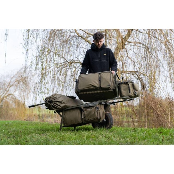 Avid Carp RVS Deluxe Hard Top Carryall