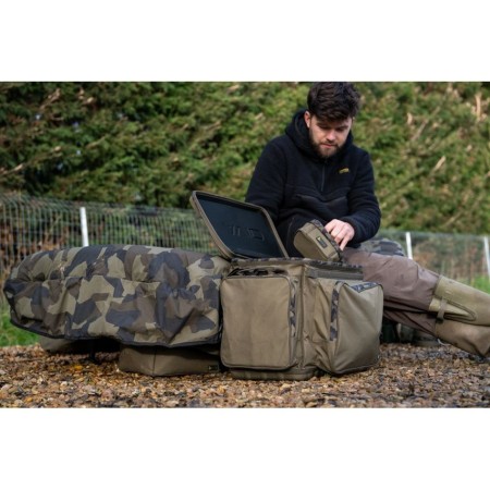 Avid Carp RVS Deluxe Hard Top Carryall