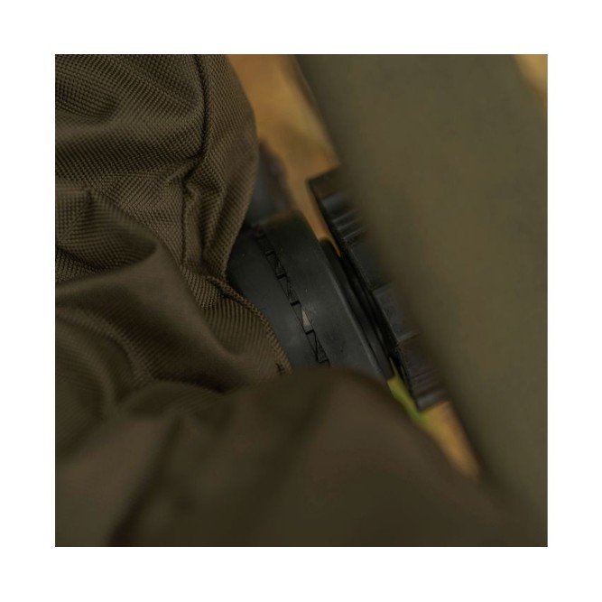 Avid Carp Benchmark Leveltech Recliner Chair