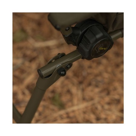 Avid Carp Benchmark Leveltech Recliner Chair