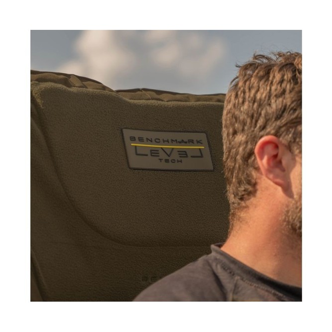 Avid Carp Benchmark Leveltech Hi-Back Recliner Chair