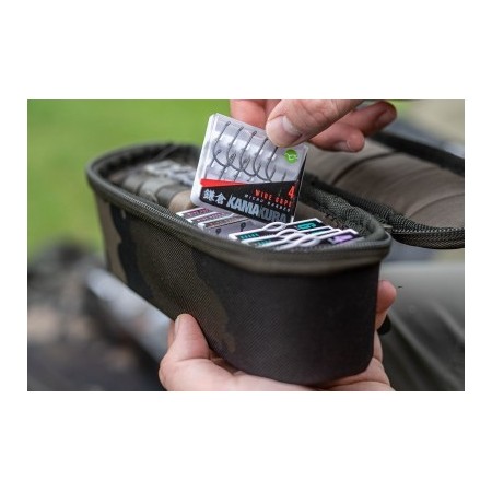 COMPAC 55 TACKLE POUCH DARK KAMO Korda