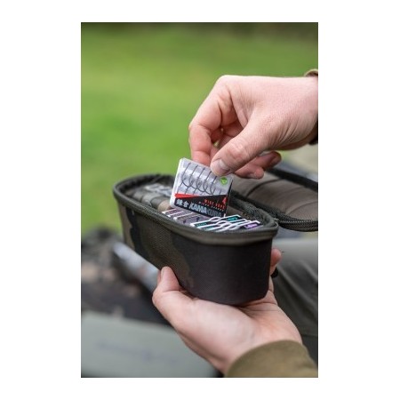 COMPAC 55 TACKLE POUCH DARK KAMO Korda