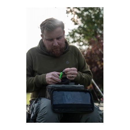 COMPAC 140 TACKLE POUCH DARK KAMO Korda