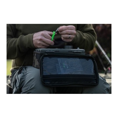 COMPAC 140 TACKLE POUCH DARK KAMO Korda