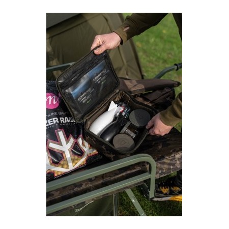 COMPAC 200 TACKLE POUCH DARK KAMO Korda