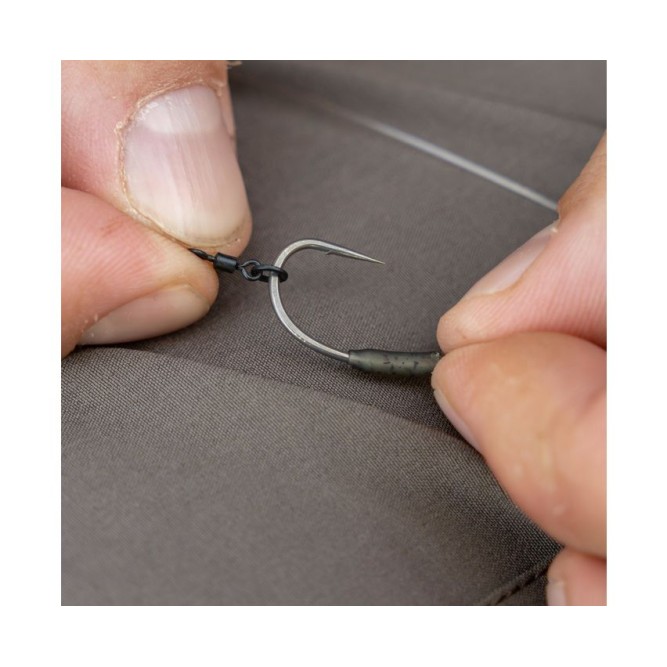 Avid Outline Micro Ringed Hookbait Swivels