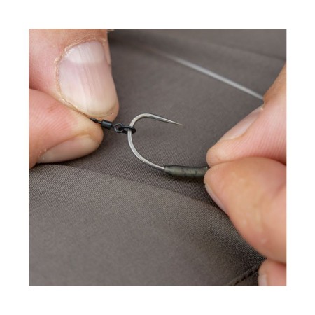 Avid Outline Micro Ringed Hookbait Swivels