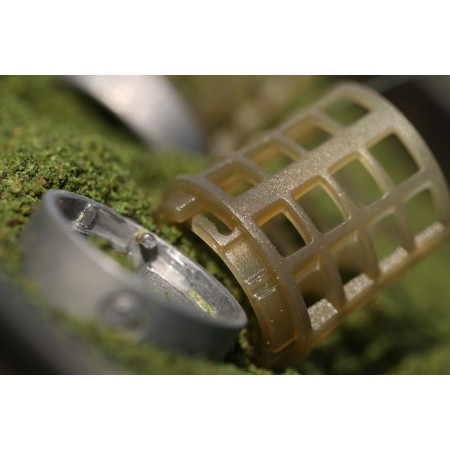 Guru X-Change Distance Feeder Caged