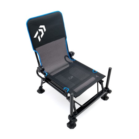 Daiwa Slide Tray Feeder Chair